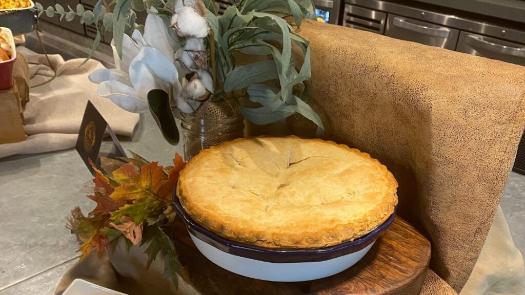 Apple Pie Included with Holiday Meal from Randy Peters Catering in Roseville, CA